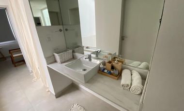 ALQUILER TEMPORAL, CASA, BARRIO BOSQUE, LOTE AL 100, 5 AMBIENTES