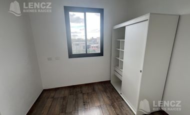 Venta Casa 4 ambientes con Cocheras, Piscina, Jardin, Barrio Privado Los Troncos Berazategui