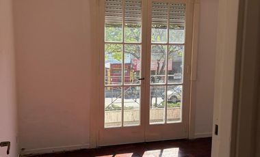 Departamento en alquiler - Olivos, GBA.