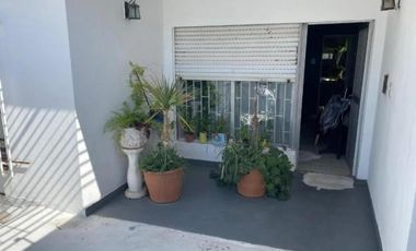 Casa en venta - 3 Dormitorios 3 Baños - 70Mts2 - San Luis