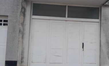 Casa en venta - 3 Dormitorios 3 Baños - Cochera - 150Mts2 - Lobos
