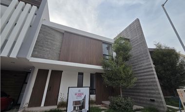 Casa nueva en Residencial Gema Pachuca
