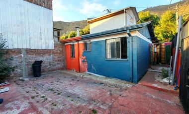 VENTA DE CASA EN LLAY-LLAY 2D 1 B