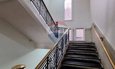 Edificio en el Corazón de Santiago Centro