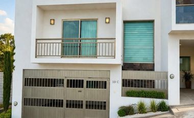 CASA EN VENTA EN JARDINES DE TUXPAN, VERACRUZ.