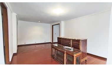 Vendo apto clásico de 197 M2 en Patio Bonito perfecto para remodelar