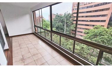Vendo apto clásico de 197 M2 en Patio Bonito perfecto para remodelar