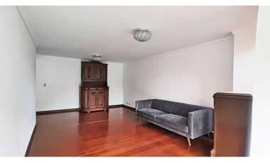Vendo apto clásico de 197 M2 en Patio Bonito perfecto para remodelar