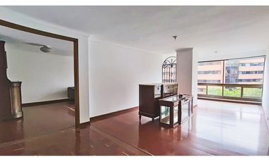 Vendo apto clásico de 197 M2 en Patio Bonito perfecto para remodelar
