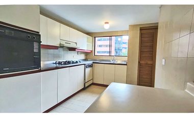 Vendo apto clásico de 197 M2 en Patio Bonito perfecto para remodelar