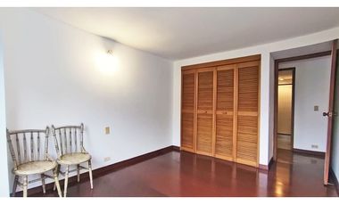 Vendo apto clásico de 197 M2 en Patio Bonito perfecto para remodelar
