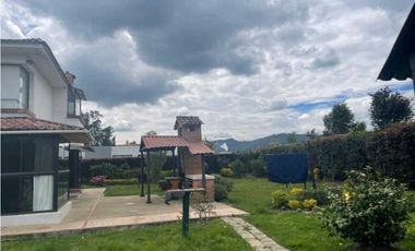 Vendo gran casa campestre en Sopo