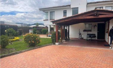Vendo gran casa campestre en Sopo