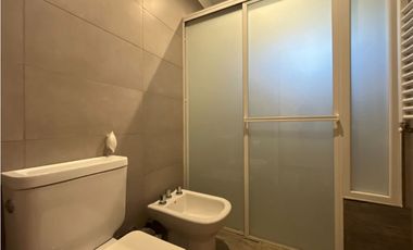 Casa de 4 dormitorios,. Pileta .Gas natural. Barrio Alamos de Pinamar