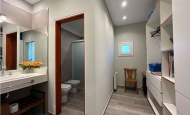 Casa de 4 dormitorios,. Pileta .Gas natural. Barrio Alamos de Pinamar