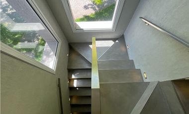 Casa de 4 dormitorios,. Pileta .Gas natural. Barrio Alamos de Pinamar