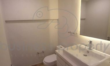 Gran oportunidad Casa dentro de la Sexta Sección de Lomas Verdes