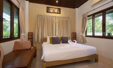 Thai Modern Style Home Near Floating Market with Saltwater Pool