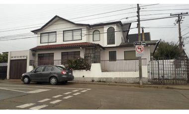 Amplia casa en Miraflores Alto