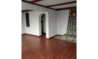 Amplia casa en Miraflores Alto