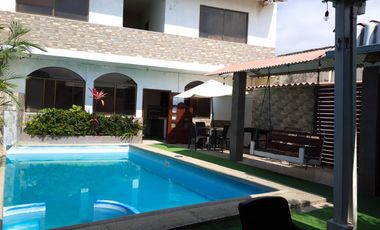 Casa Vacacional en Venta via a Data Villamil Playas  SanS.