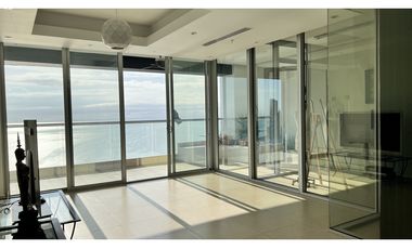 Venta: Apartamento reposeído en Avenida Balboa PH Rivage Tower
