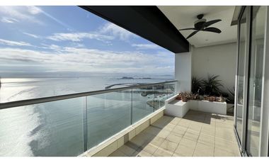 Venta: Apartamento reposeído en Avenida Balboa PH Rivage Tower