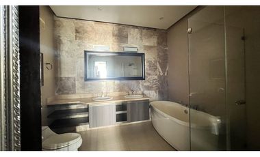 Venta: Apartamento reposeído en Avenida Balboa PH Rivage Tower