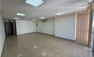 Venta y alquiler de Oficina en el edificio COLORES DE BELLA VISTA