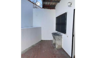 CHANIS / URB. LOS LAURELES / 192M / 2 NIVELES / 4 HABITACION / TERRAZA