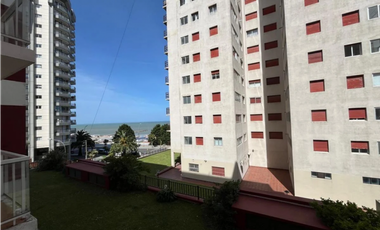 ALQUILER 24 MESES - Departamento 2 amb, balcon al mar - Playa Grande