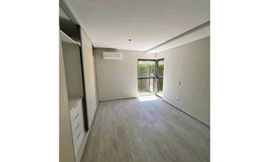 VENTA DE EXCLUSIVA CASA- B°LAS CANDELAS II, CHACRAS DE CORIA