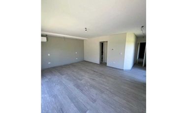 VENTA DE EXCLUSIVA CASA- B°LAS CANDELAS II, CHACRAS DE CORIA