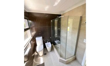 VENTA DE EXCLUSIVA CASA- B°LAS CANDELAS II, CHACRAS DE CORIA