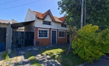 Casa PH en alquiler en Lanus Oeste