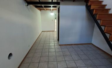 Casa PH en alquiler en Lanus Oeste