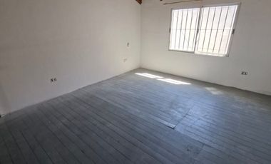 Casa PH en alquiler en Lanus Oeste