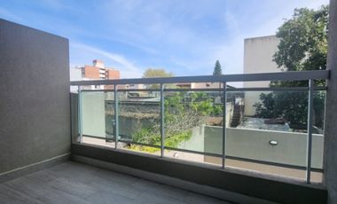 Semipiso en venta en Lanus Oeste