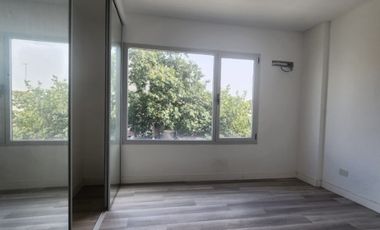 Semipiso en venta en Lanus Oeste
