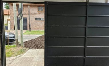 Casa PH en alquiler en Castelar Sur