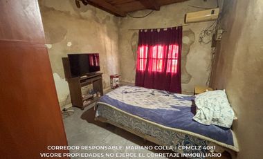 Casa en venta c/ cochera en Rafael Calzada
