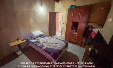 Casa en venta c/ cochera en Rafael Calzada