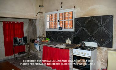 Casa en venta c/ cochera en Rafael Calzada