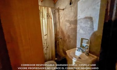 Casa en venta c/ cochera en Rafael Calzada