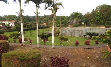 QUINTA DE VENTA URBANIZACION - PEDRO VICENTE MALDONADO