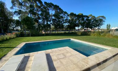 Casa en alquiler amoblada - Barrio Santa Inés, Canning
