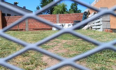 EN VENTA LOCAL COMERCIAL CON CÁMARA FRIGORÍFICA MAS DEPTO | ALTOS DE ALBERDI 1 - PLOTTIER/NEUQUEN