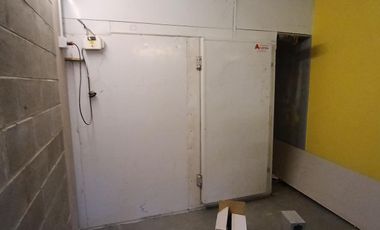 EN VENTA LOCAL COMERCIAL CON CÁMARA FRIGORÍFICA MAS DEPTO | ALTOS DE ALBERDI 1 - PLOTTIER/NEUQUEN