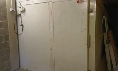 EN VENTA LOCAL COMERCIAL CON CÁMARA FRIGORÍFICA MAS DEPTO | ALTOS DE ALBERDI 1 - PLOTTIER/NEUQUEN