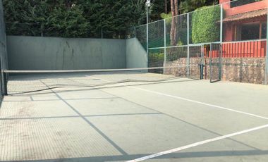 VALLE DE BRAVO EXCELENTE PROPIEDAD EN INCREIBLE UBICACION